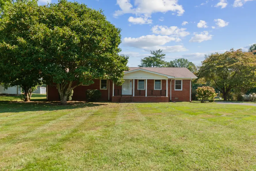 4099 Owl Hollow Rd, Belvidere, TN 37306 - Image #3