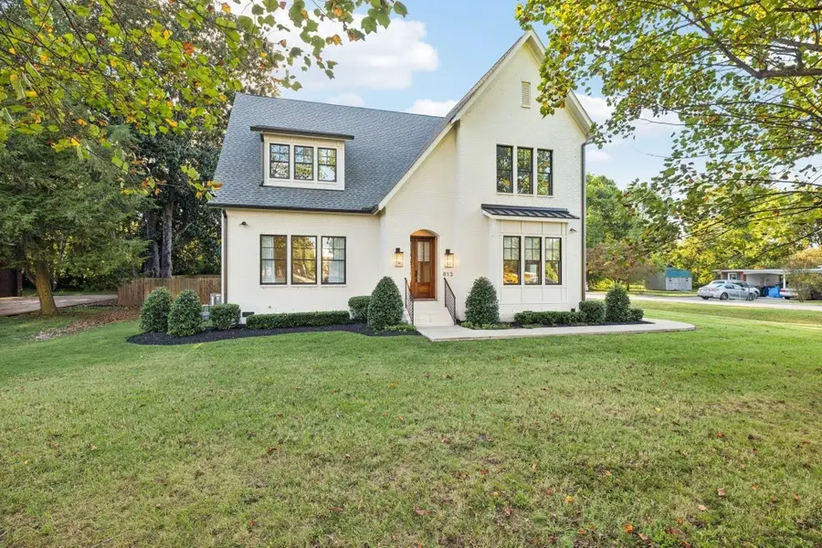 813 Hillsboro Rd, Franklin, TN 37064 - #3