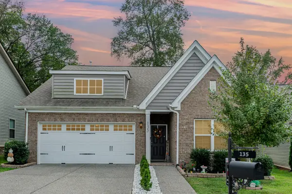 135 Auxley Ct, White House, TN 37188