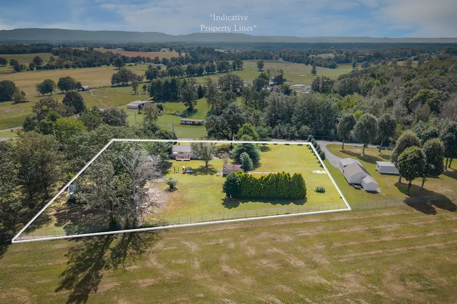 293 Airport Dr, McMinnville, TN 37110 - #2
