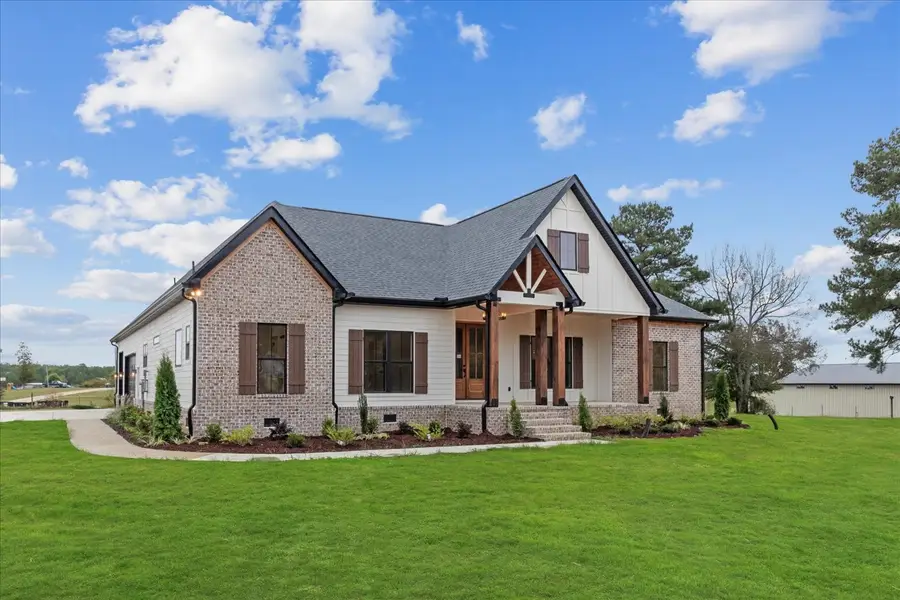 136 Summer Lake Dr, Summertown, TN 38483 - Image #3