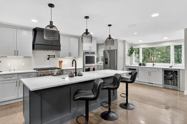 909 Lakemont Dr, Nashville, TN 37220