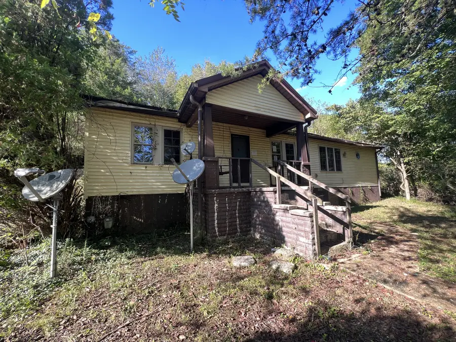 110 N Church St, Erin, TN 37061 - Image #2