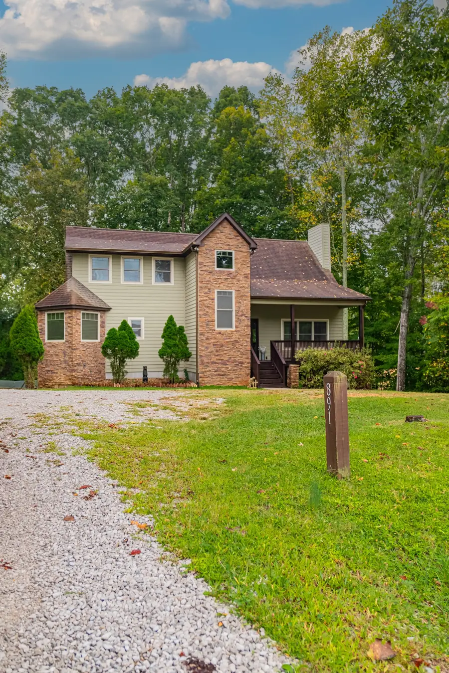 891 Hopkins Ln, Winchester, TN 37398 - #2