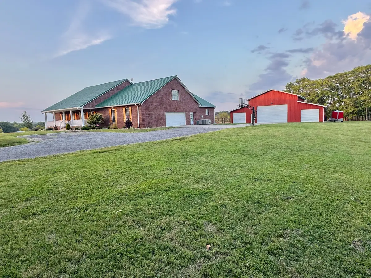 399 Edgar Meeks Rd, Burns, TN 37029 - #1