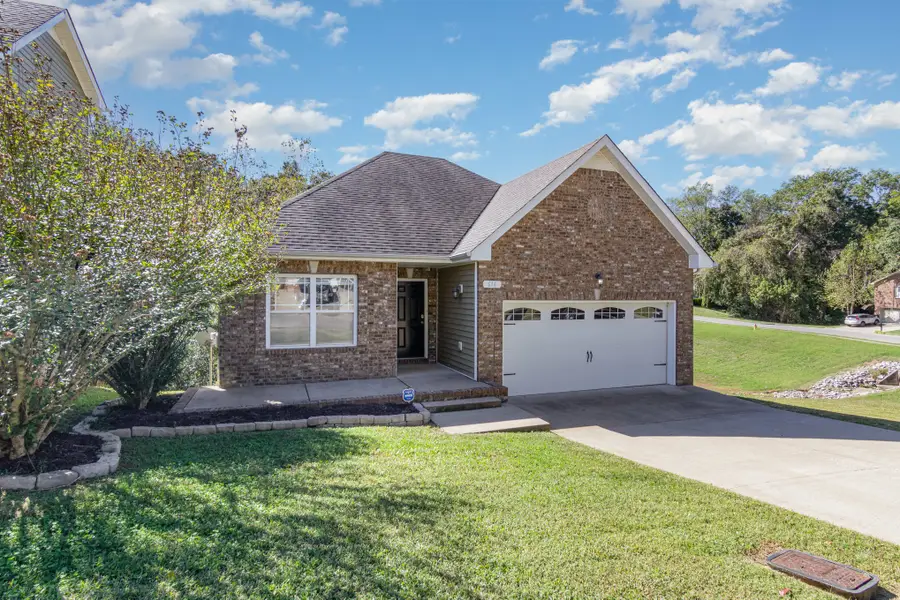 616 Hidden Valley Dr, Clarksville, TN 37040 - #2