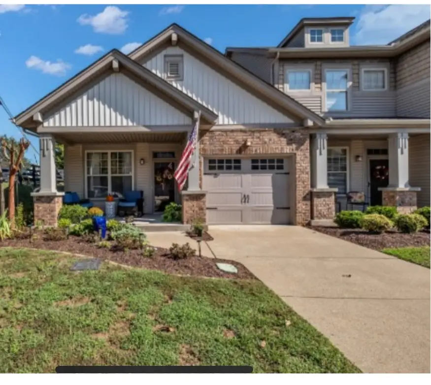 301 Griffin Pl, Hermitage, TN 37076 - Image #1