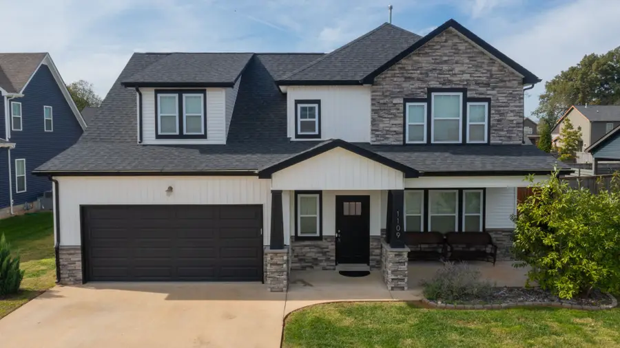 1109 Michaela Cir, Clarksville, TN 37043 - #2