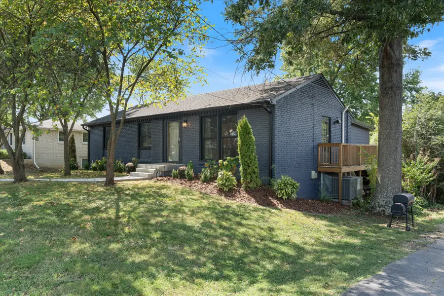 357 Wauford Dr, Nashville, TN 37211 - Image #2