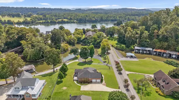 3240 Waterfront Dr, Chattanooga, TN 37419