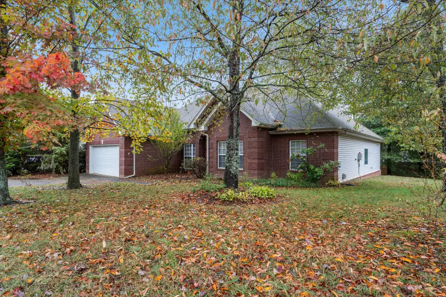 221 Foster Dr, White House, TN 37188 - Image #3