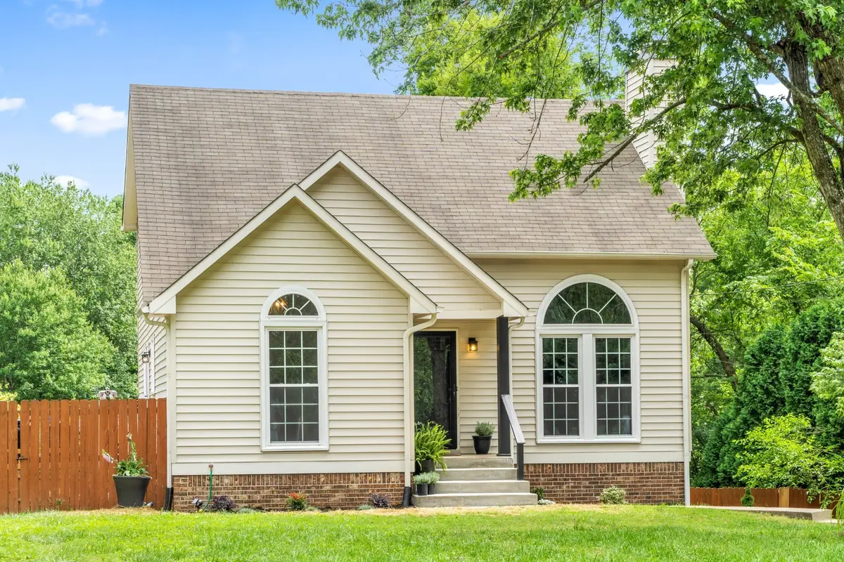 436 Bluff Dr, Clarksville, TN 37043 - #1