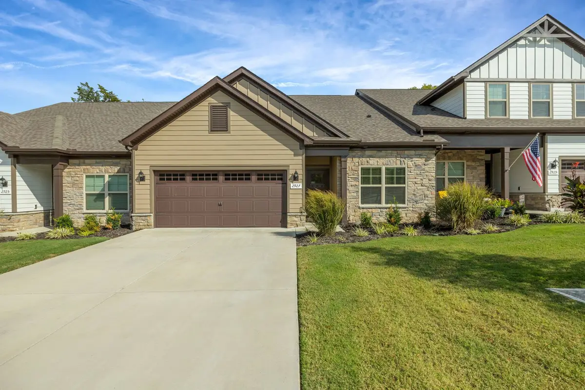 2927 Soldiers Honor Dr, Murfreesboro, TN 37128 - Image #1