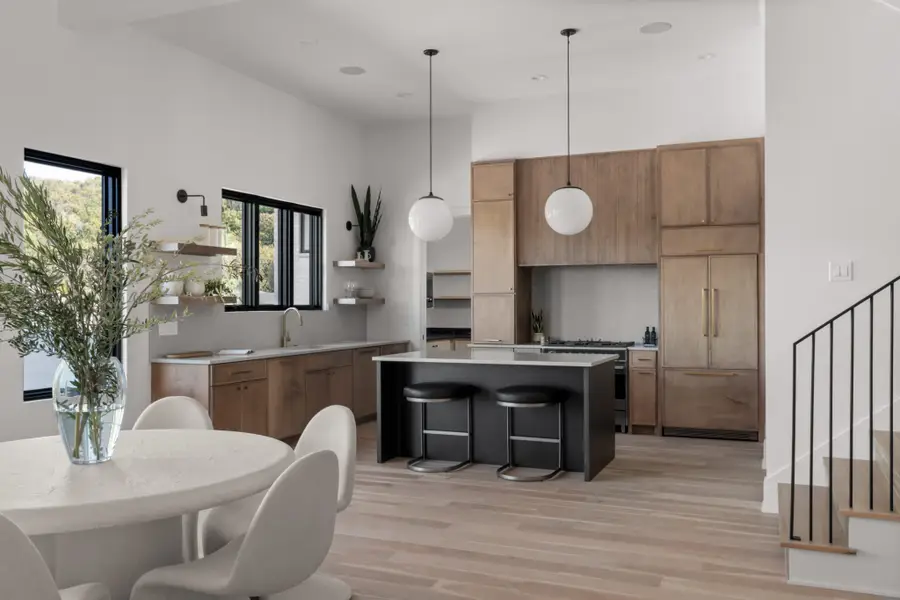 5817 Woodland Hills Dr, Nashville, TN 37211 - Image #2