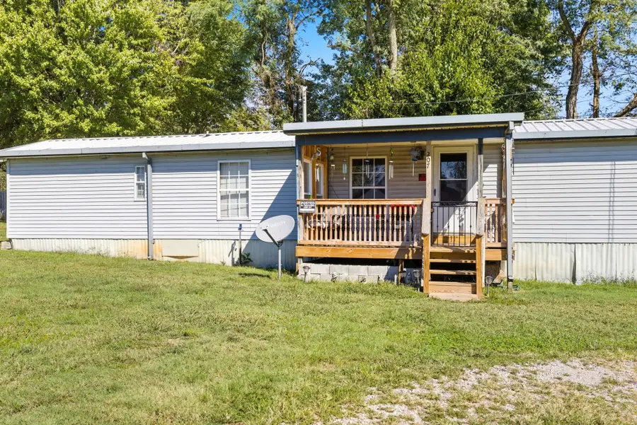 207 Center St, Portland, TN 37148 - Image #2