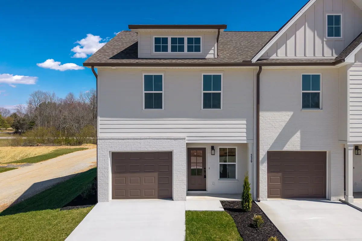 336 Legends Cir, Baxter, TN 38544 - Image #1