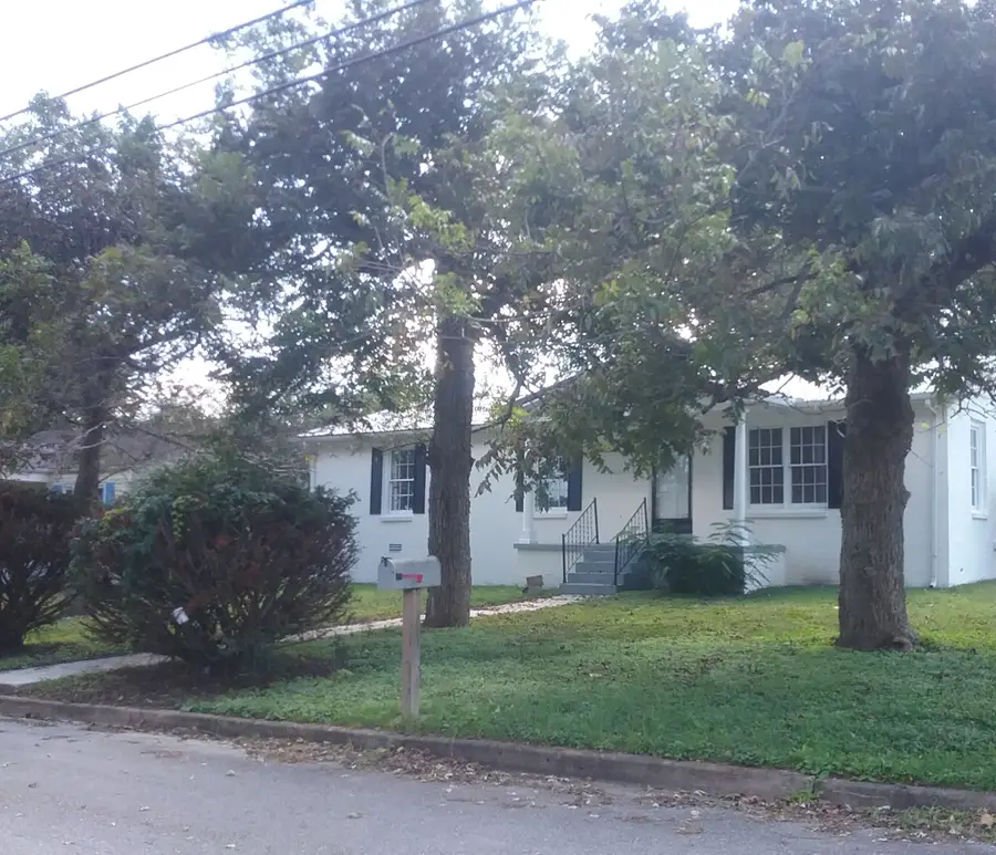 211 Locust St, Alexandria, TN 37012 - Image #2