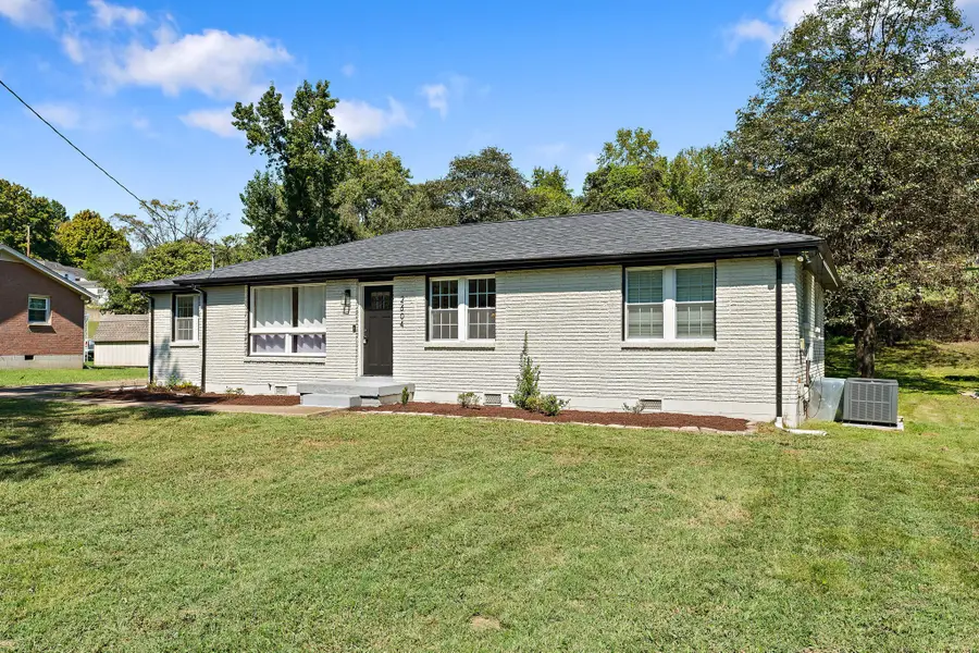 2604 Colbert Dr, Nashville, TN 37206 - Image #2