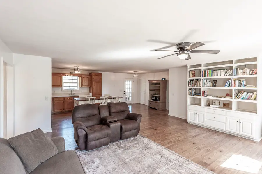 531 Governor Hall Rd, Castalian Springs, TN 37031 - Image #3