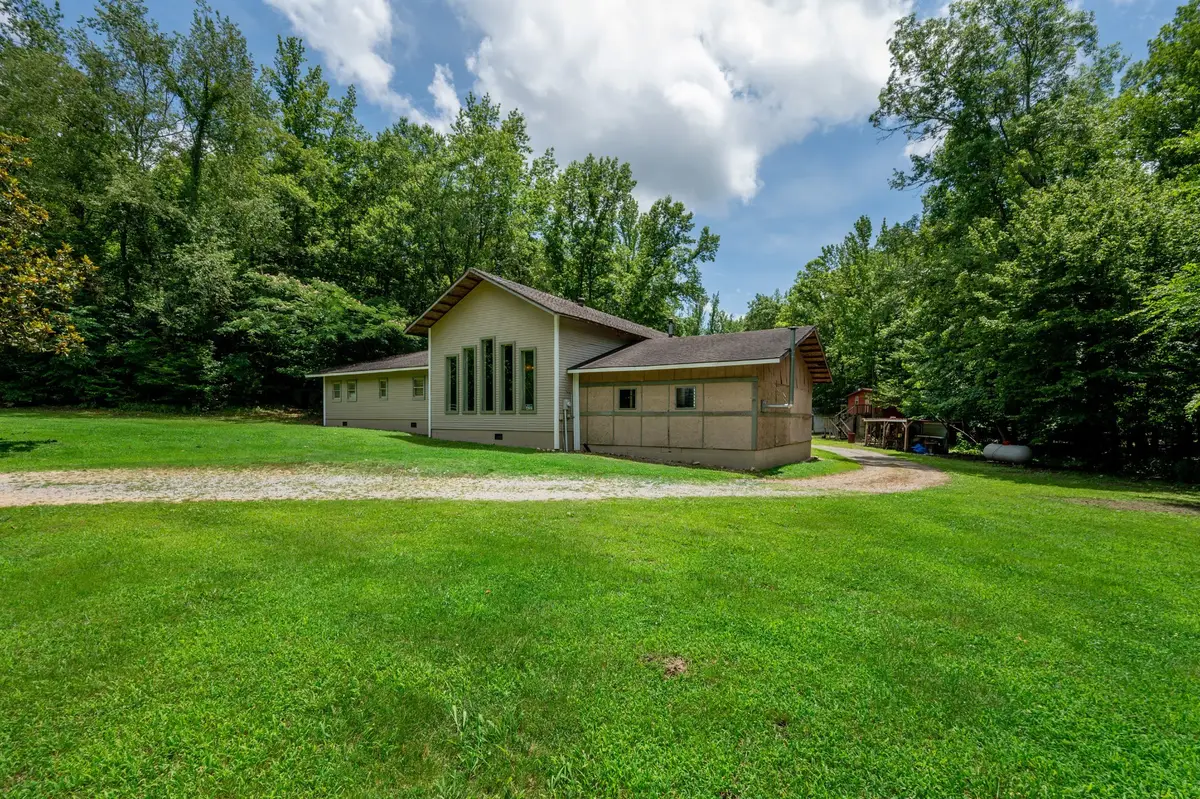 1791 Deer Creek Rd, Linden, TN 37096 - Image #1