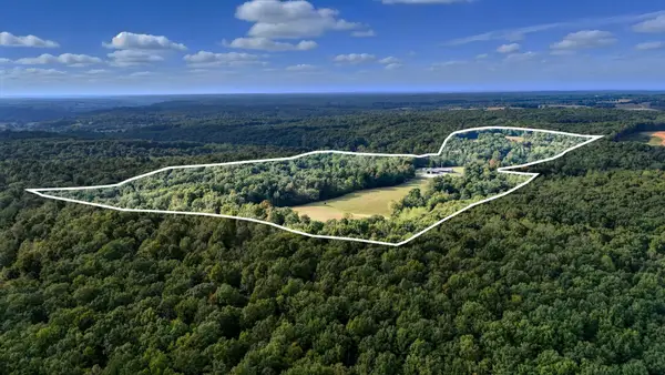 1275A Ennis Branch Rd, Mc Ewen, TN 37101