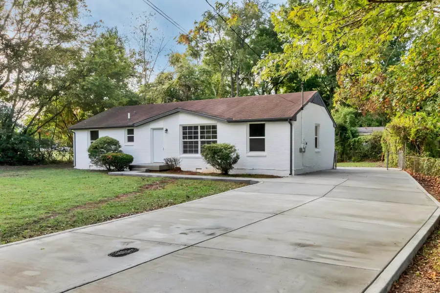 1806 Greerson Dr, Murfreesboro, TN 37130 - Image #2