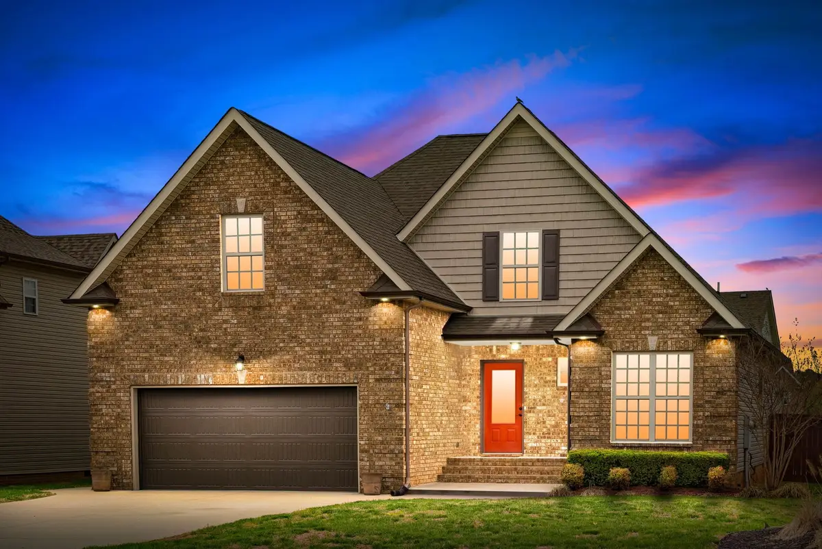 2253 Ellington Gait Dr, Clarksville, TN 37043 - #1