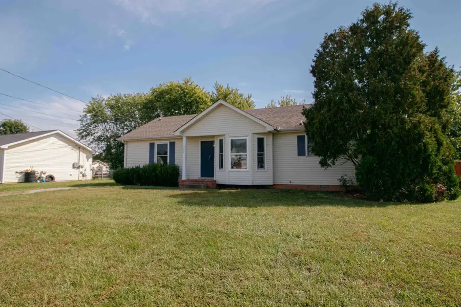 587 Joshua Dr, Clarksville, TN 37042 - Image #2