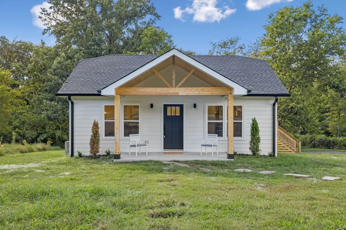 923 Currey Rd, Nashville, TN 37217 - #1