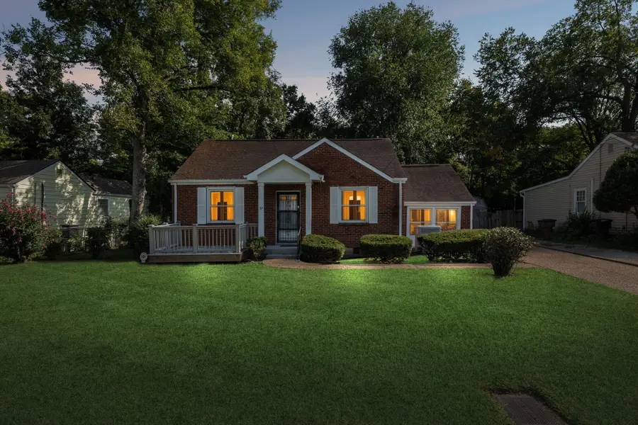 956 Graybar Ln, Nashville, TN 37204 - Image #2