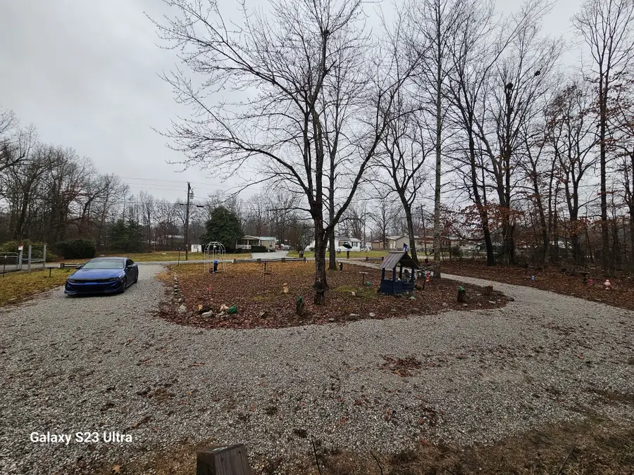 757 Cheyenne Cir, Beechgrove, TN 37018 - Image #2