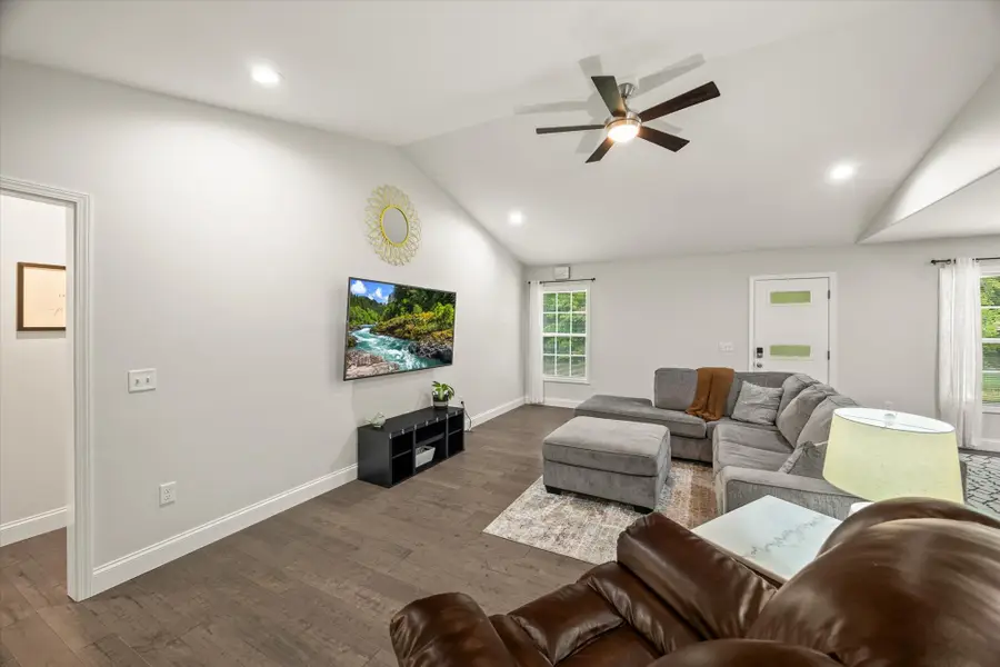 4887 Hilham Rd, Cookeville, TN 38506 - #3