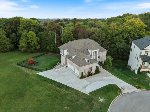 123 Chesapeake Ct, Lebanon, TN 37087