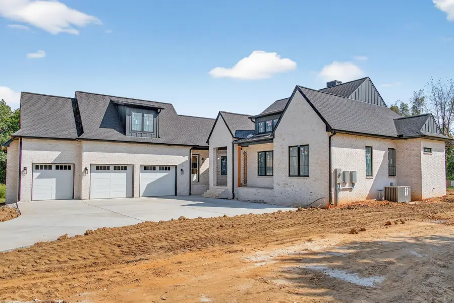 116 Bradley Ln, Cottontown, TN 37048 - Image #3