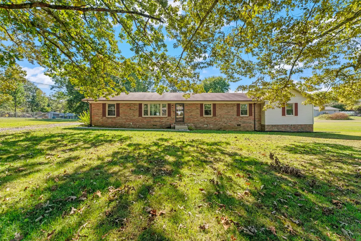 499 Ridgewood Dr, Manchester, TN 37355 - Image #1