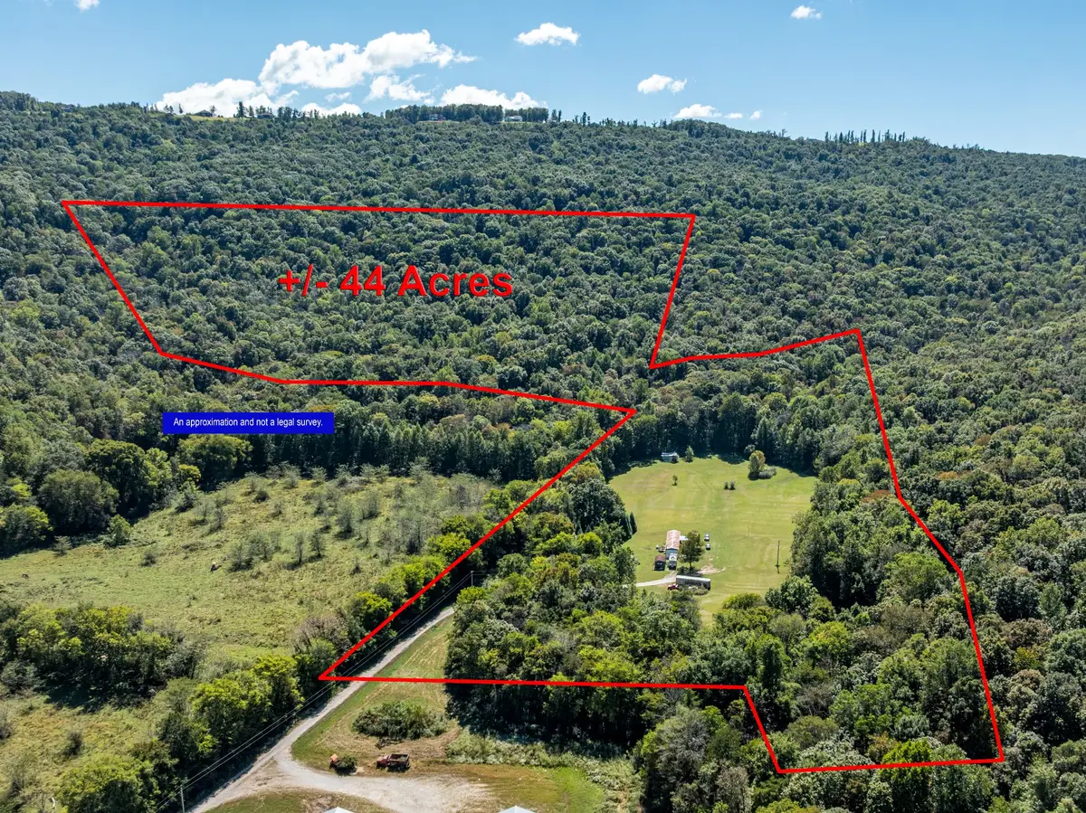 585 Deep Hollow Ln, Winchester, TN 37398 - #1