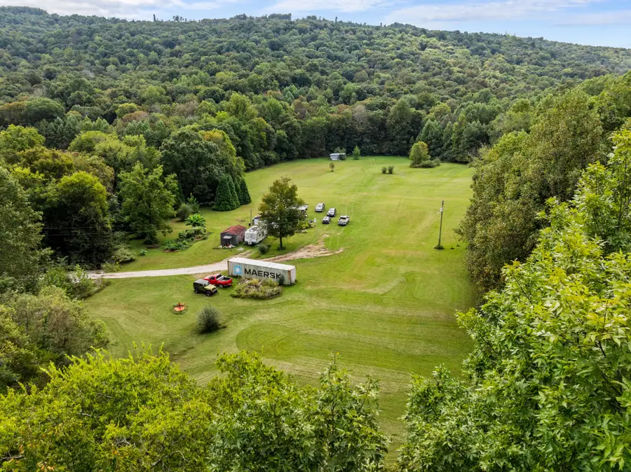 585 Deep Hollow Ln, Winchester, TN 37398 - #3