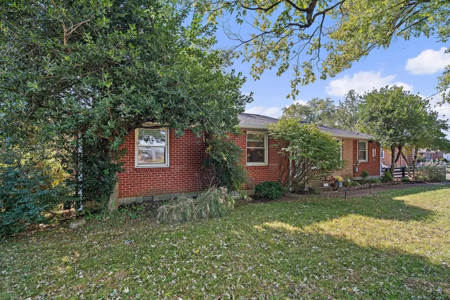 101 Newport Dr, Old Hickory, TN 37138 - #2