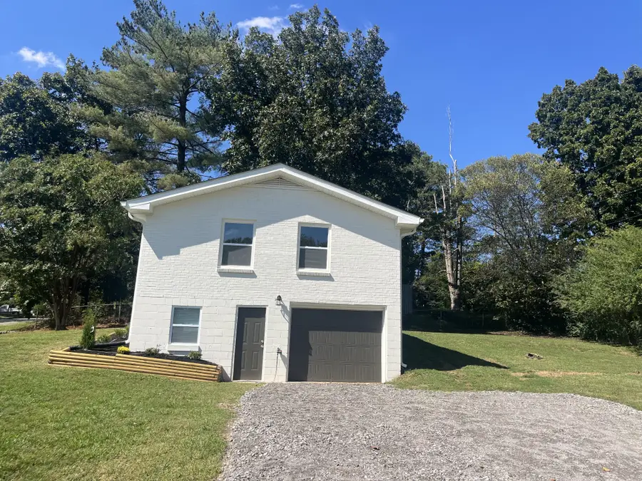 1447 Mccan Dr, Clarksville, TN 37043 - #2