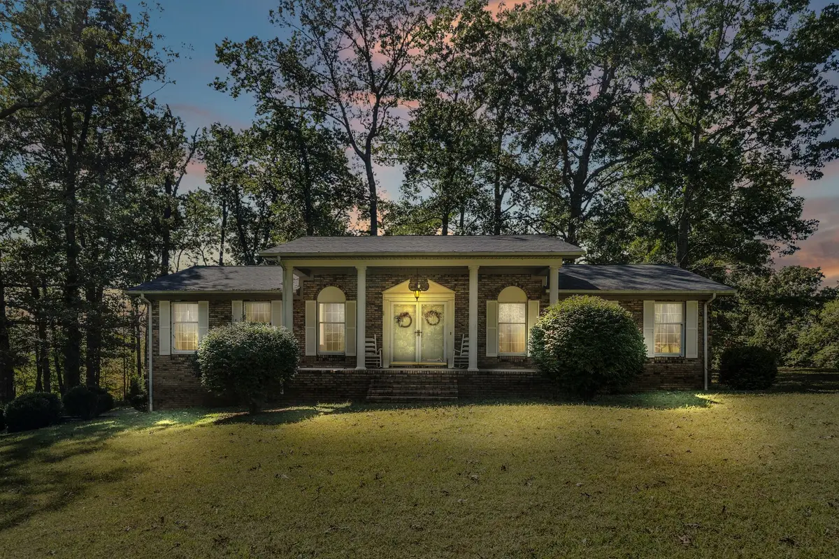 2089 Pettit Cove Rd, Quebeck, TN 38579 - Image #1