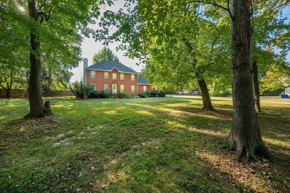 311 Orchard Park Dr, White House, TN 37188 - Image #1