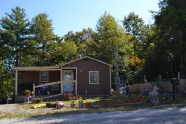 688 Boone Ridge Rd, Jamestown, TN 38556