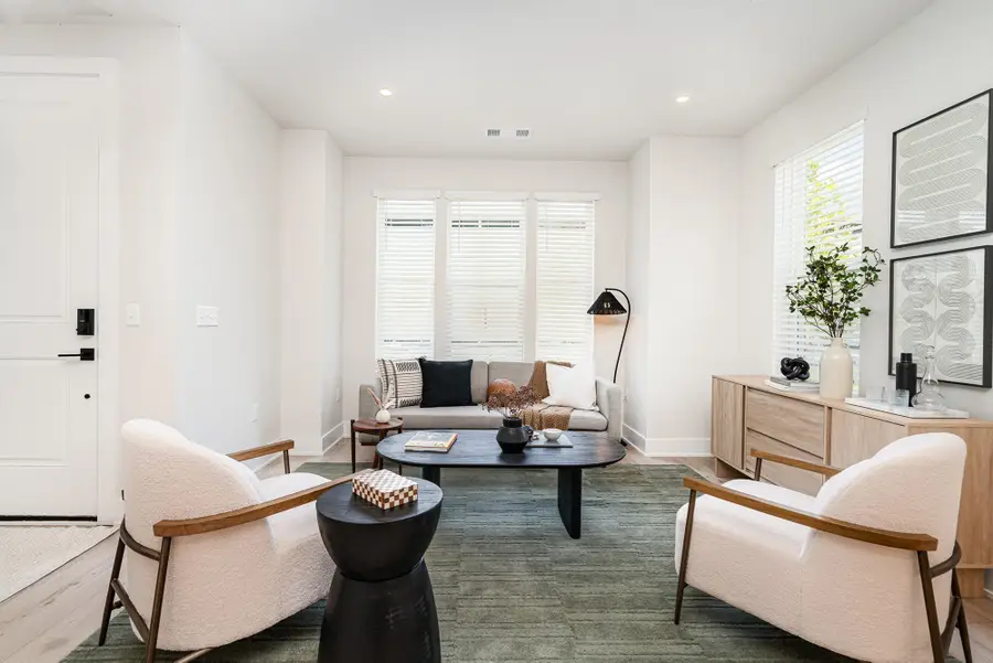 826 42nd Ave N, Nashville, TN 37209 - #3