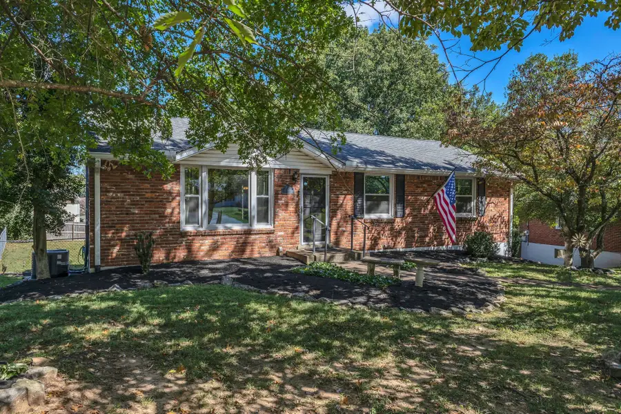 4804 E Longdale Dr, Nashville, TN 37211 - Image #2