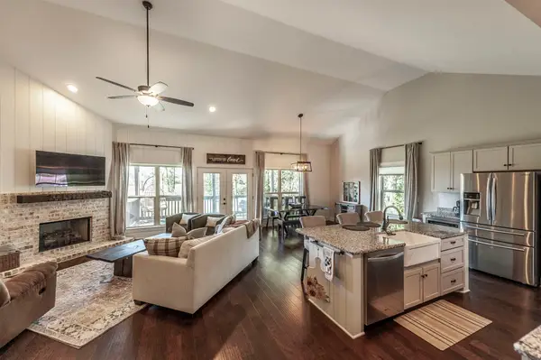 143 W Hester Rd, Cottontown, TN 37048