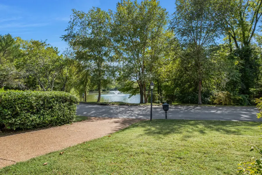 206 Belle Lake Dr, Nashville, TN 37221 - #2