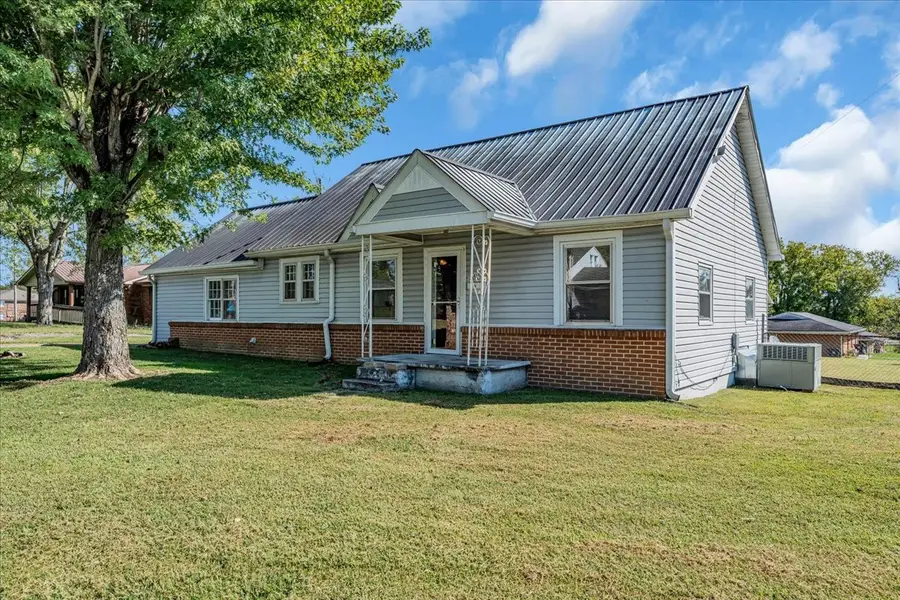 416 Juniper Ln, Smithville, TN 37166 - Image #2