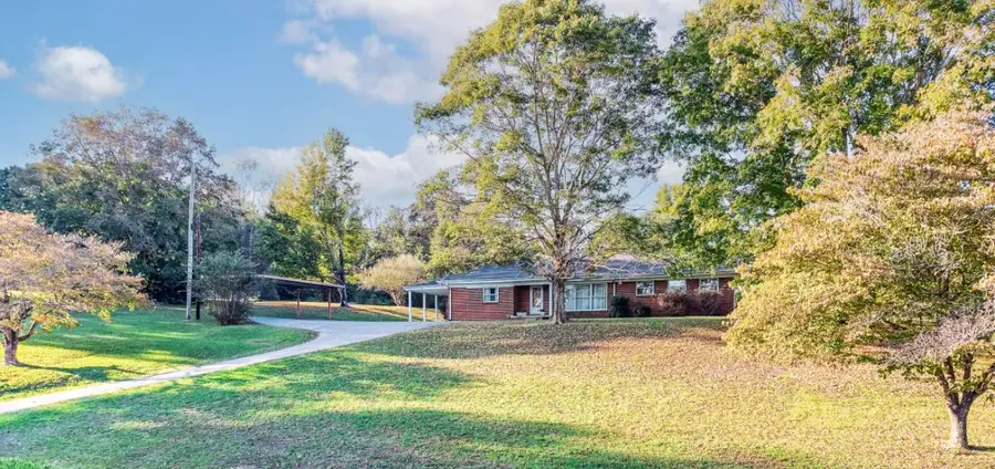 3241 W Main St, Erin, TN 37061 - Image #3