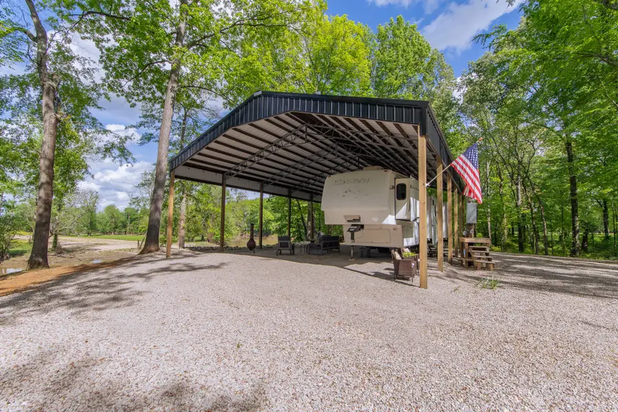 850 Elizabeth Ln, Savannah, TN 38372 - #2