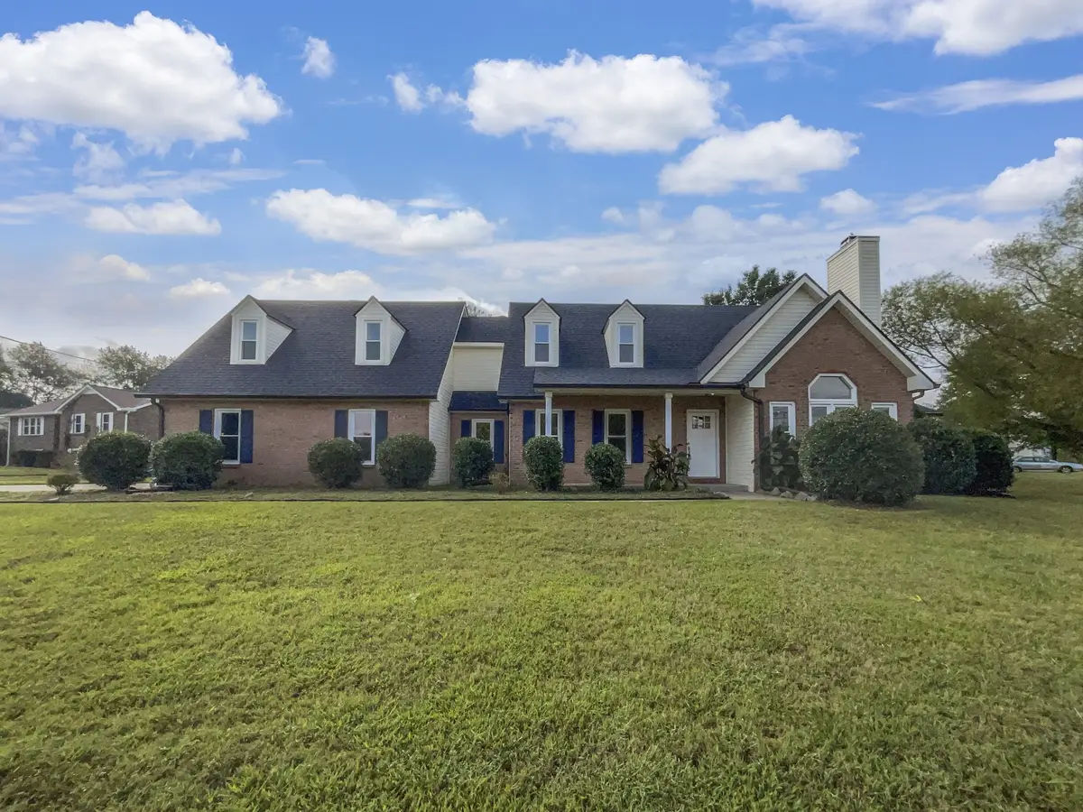 2592 Emerald Ct, Clarksville, TN 37042 - Image #1